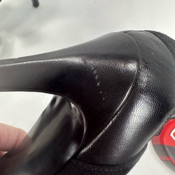 Beautiful Nine West Black Leather and Suede Pumps - Picture 8 of 8